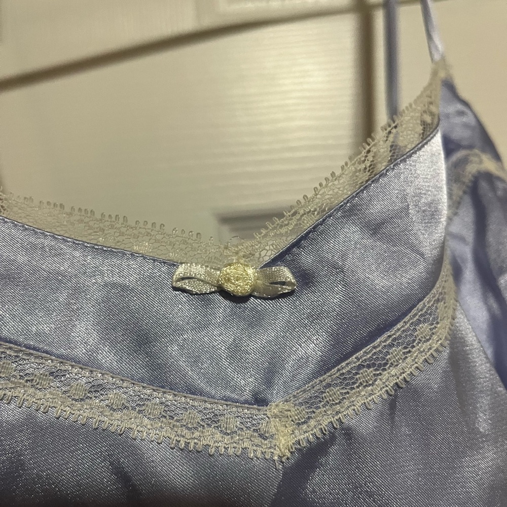 Purple Slip & Matching Robe - Picture 4 of 7